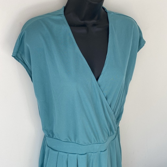 Halara V Neck Short Sleeve Pocket Waffle Casual Romper - Picture 2 of 8